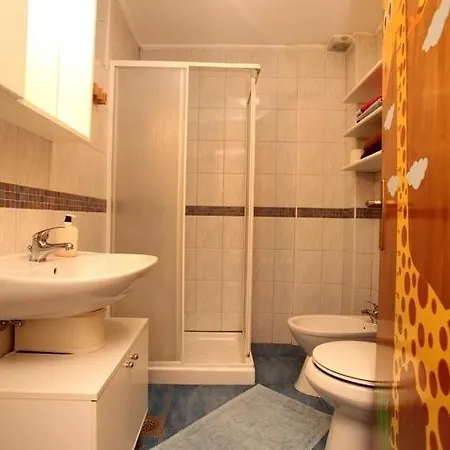 Apartman With Wifi Rozac, - 27210 Umag